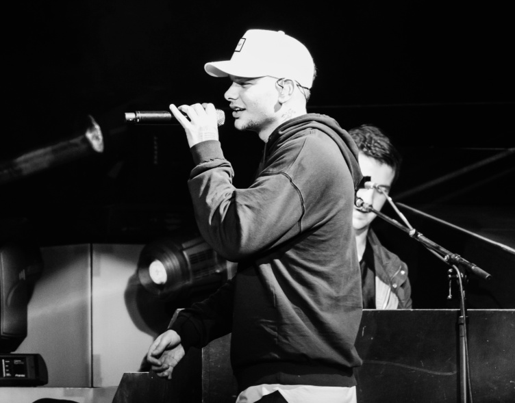 Портрет Kane Brown